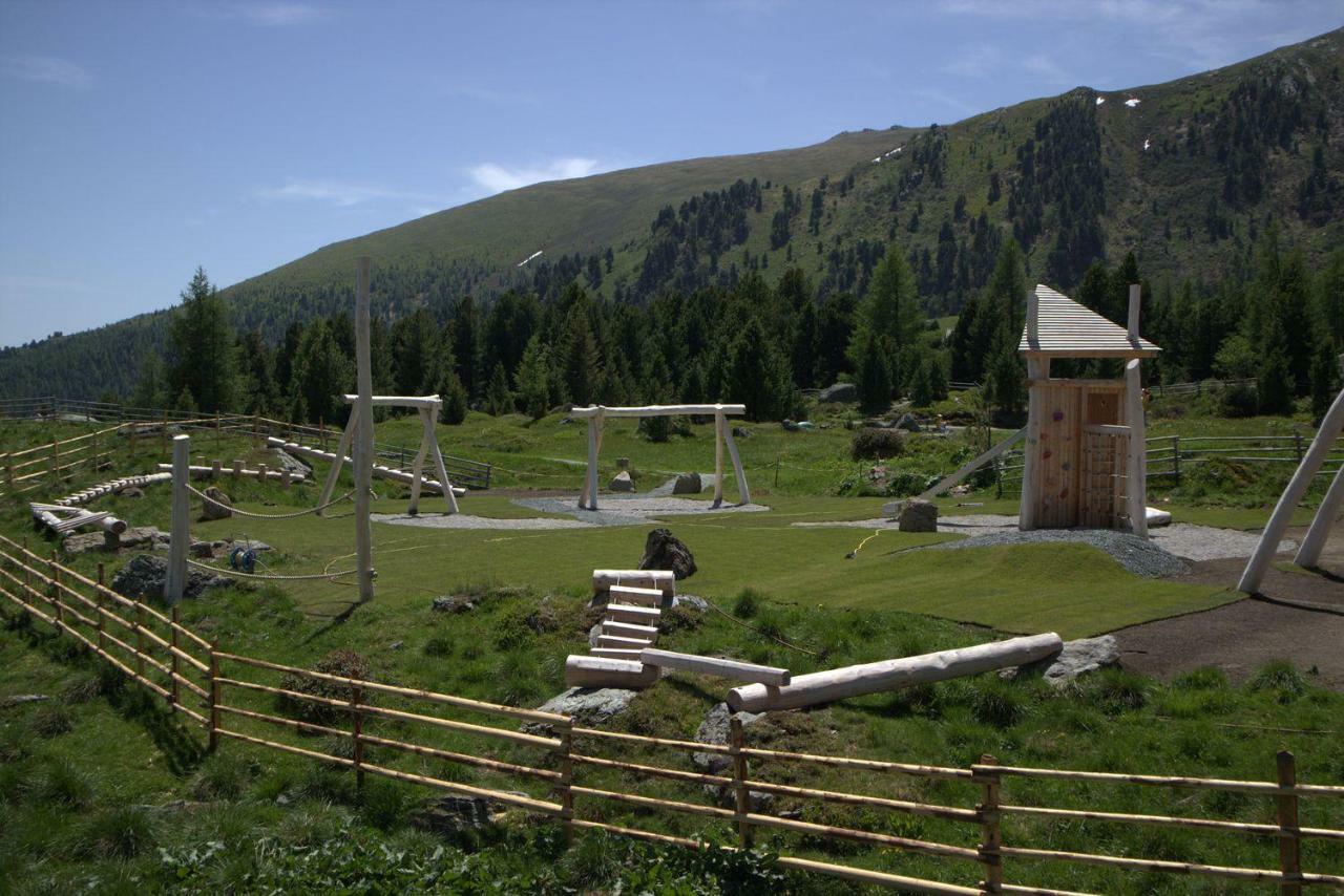Almhaus Heidi Nockberge Villa Patergassen Buitenkant foto